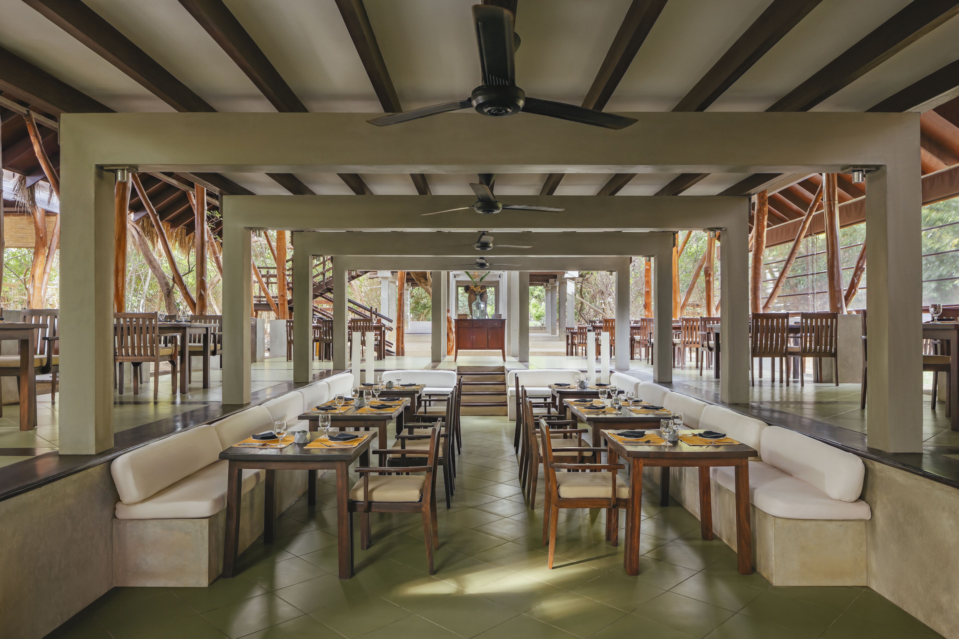 breakfast, lunch, dinner served; fusion cuisine, pool views