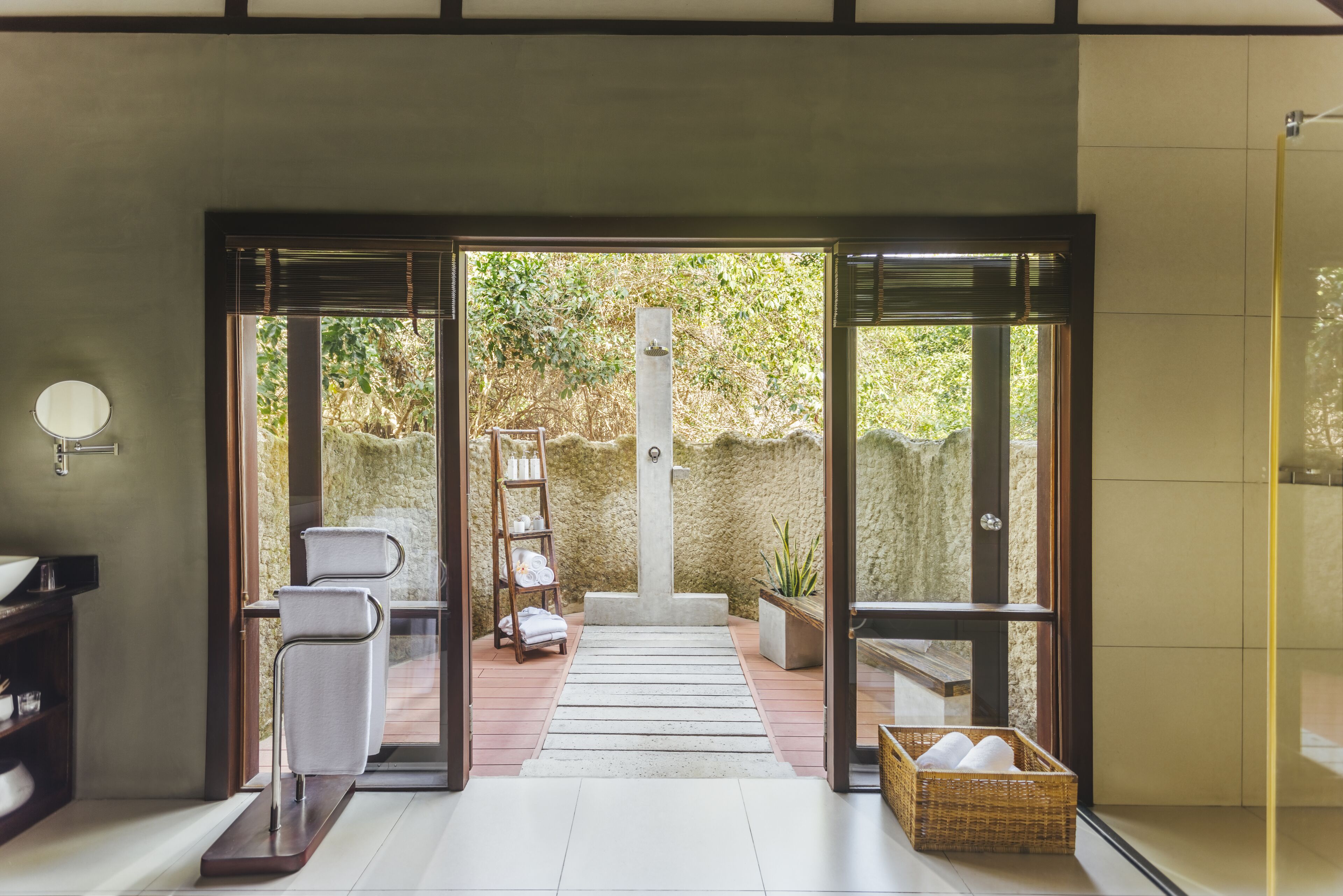 beach cabin | bathroom | shower, rainfall showerhead, free toiletries, hair dryer