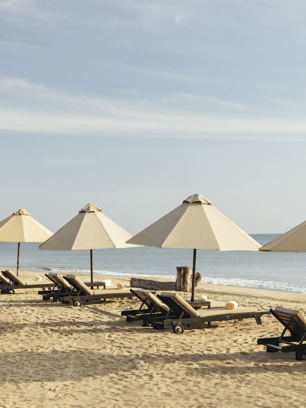 Beach nearby, sun loungers, beach umbrellas, beach towels