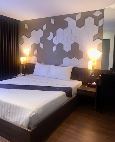 Paradiso Boutique Suites