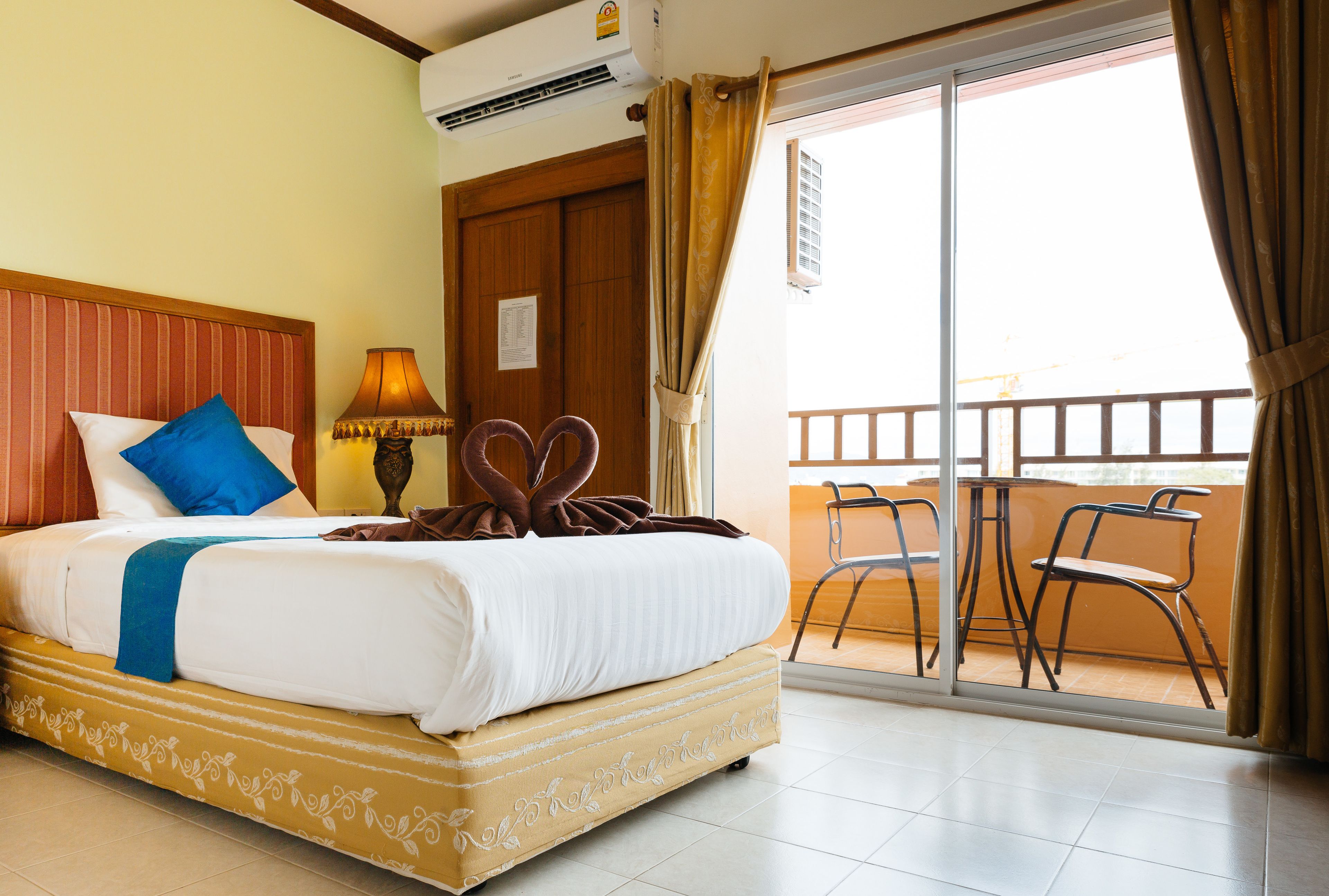 superior double room | 1 bedroom, minibar, desk, blackout curtains