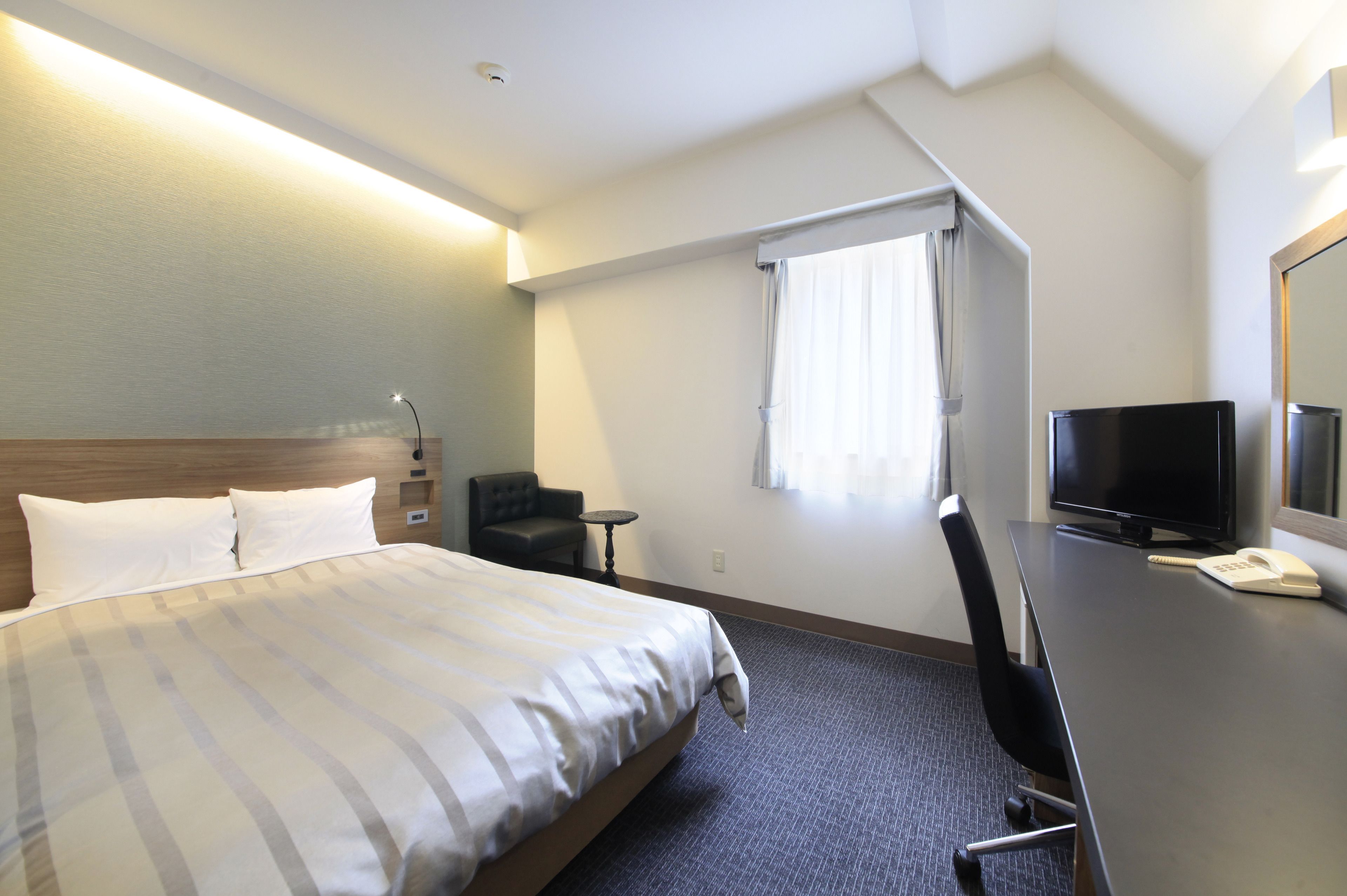 セミダブルルーム | デスク、WiFi (無料)