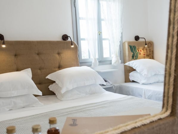 Standard Double Room (Coffee)