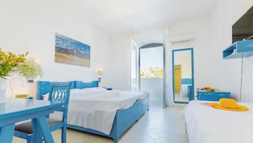 Superior Triple Room, Balcony | 1 bedroom, premium bedding, minibar, in-room safe
