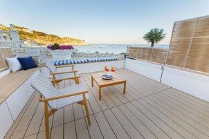 Suíte panorâmica, 1 cama Queen, banheira de imersão, vista para o mar | Vista do quarto