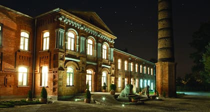 Royal Hotel