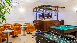 Serves lunch and dinner - Royal Hotel (Nowy Dwor Mazowiecki)