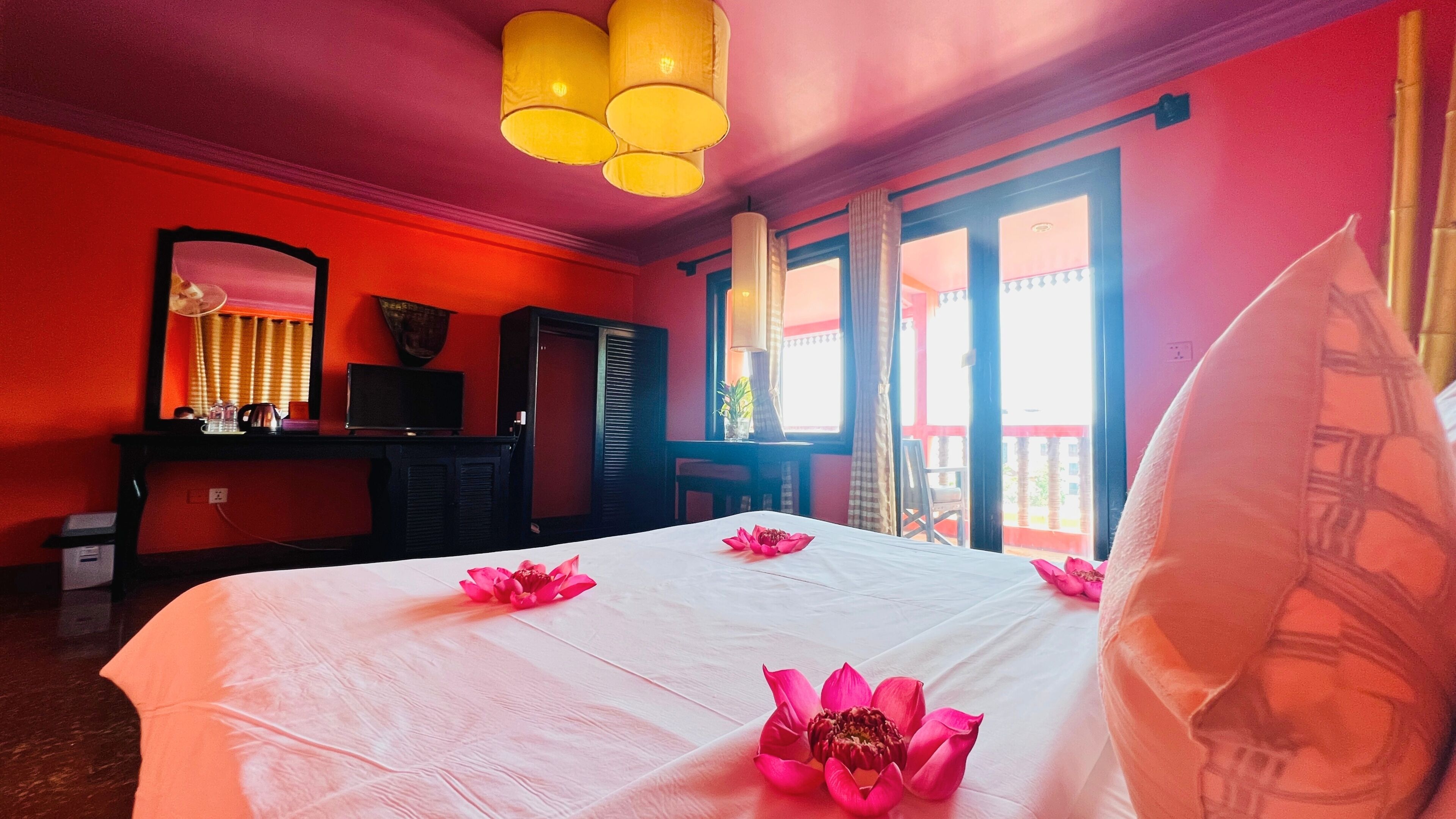 プレミア ダブルルーム バルコニー (Premier Double Room with Balcony) | ミニバー、セーフティボックス (室内)、客室ごとに異なる装飾、客室ごとに異なるインテリア