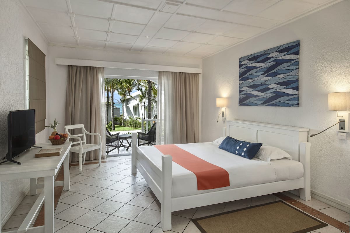 Standard Room Garden View | Pemandangan dari bilik