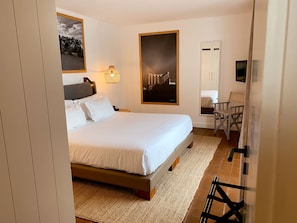 1 bedroom, premium bedding, minibar, desk