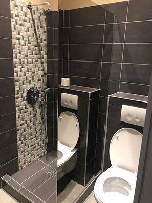 Dusj på badet