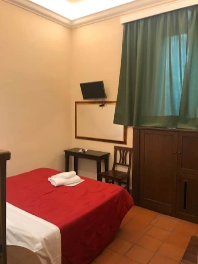 Hotel Panda by null