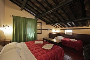 Triple Room | View from room - Hotel Panda (Rome)