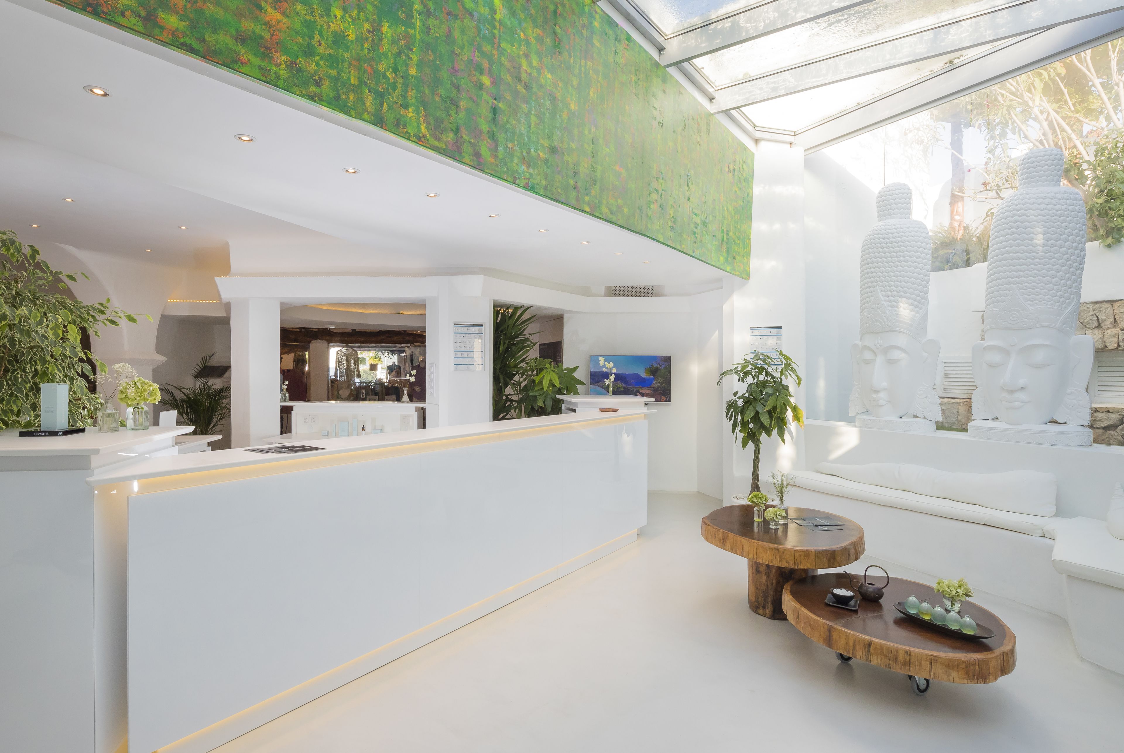 couples treatment room(s), body treatments, body wraps, body scrubs