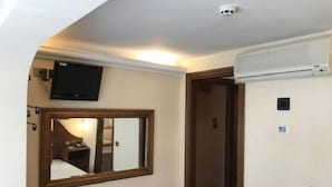Basic Single Room - Hotel Okapi (Rome)