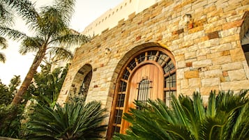 Fachada de la propiedad