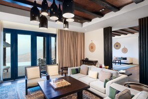 ヴィラ (Jabal) | リビング エリア | 薄型テレビ