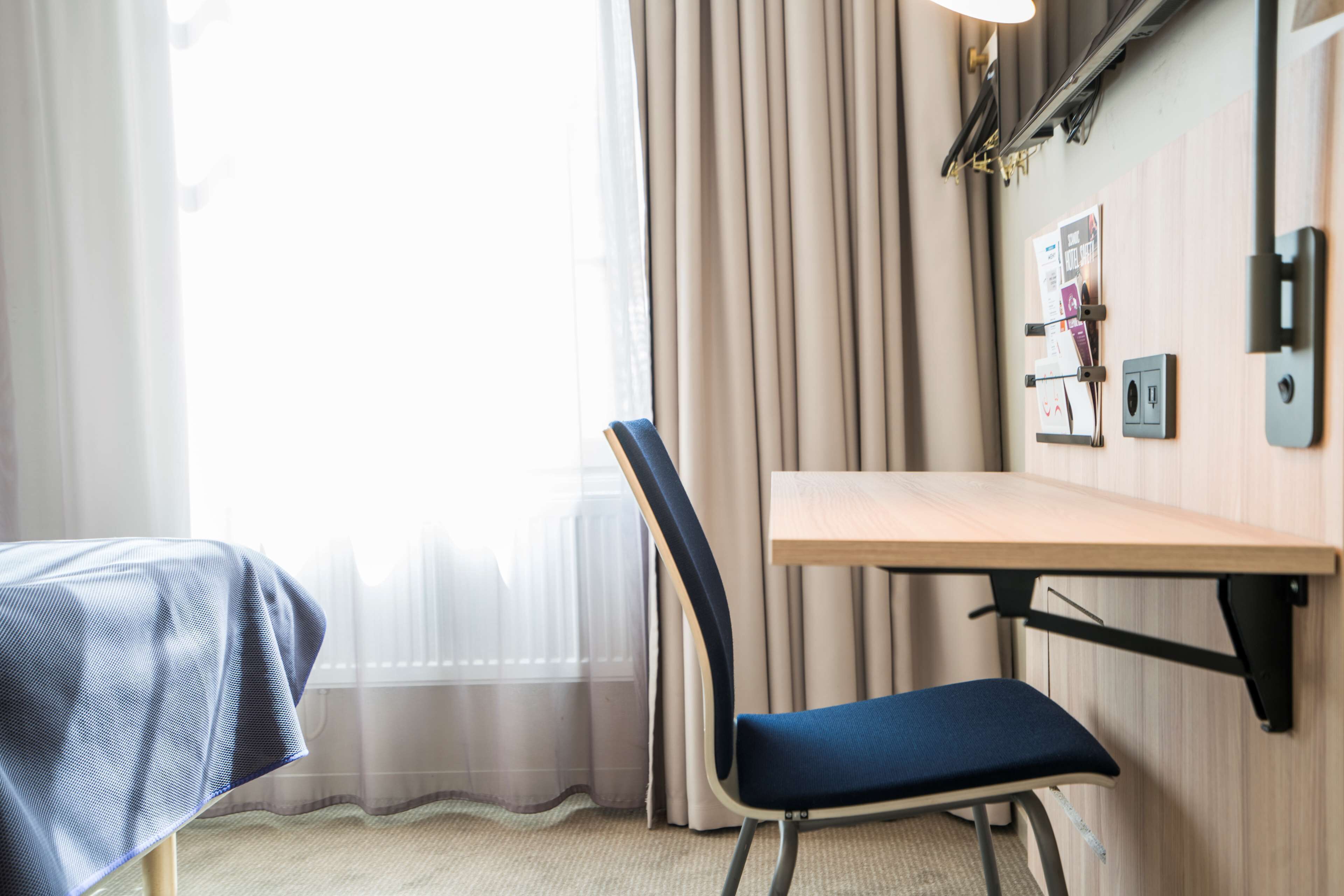 standard room (plus) | blackout curtains, free wifi, bed sheets