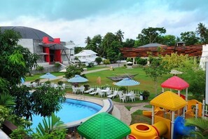 Children’s play area – outdoor - Avenra Garden Hotel (Negombo)