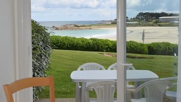 Cottage (cleaning 33€ for 6 or more nights) | Uitzicht vanuit de kamer