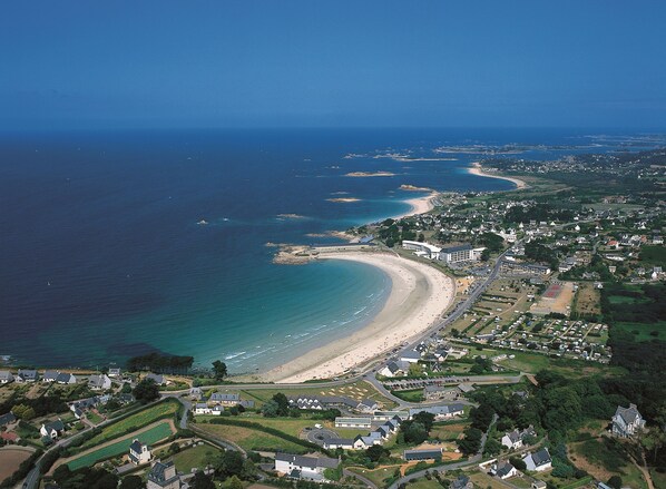 Aerial view - Les Terrasses de la plage de Trestel (Trevou-Treguignec)