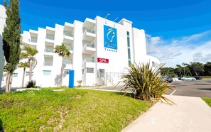 Front of property - Hotel Farah Tanger (Tangier)