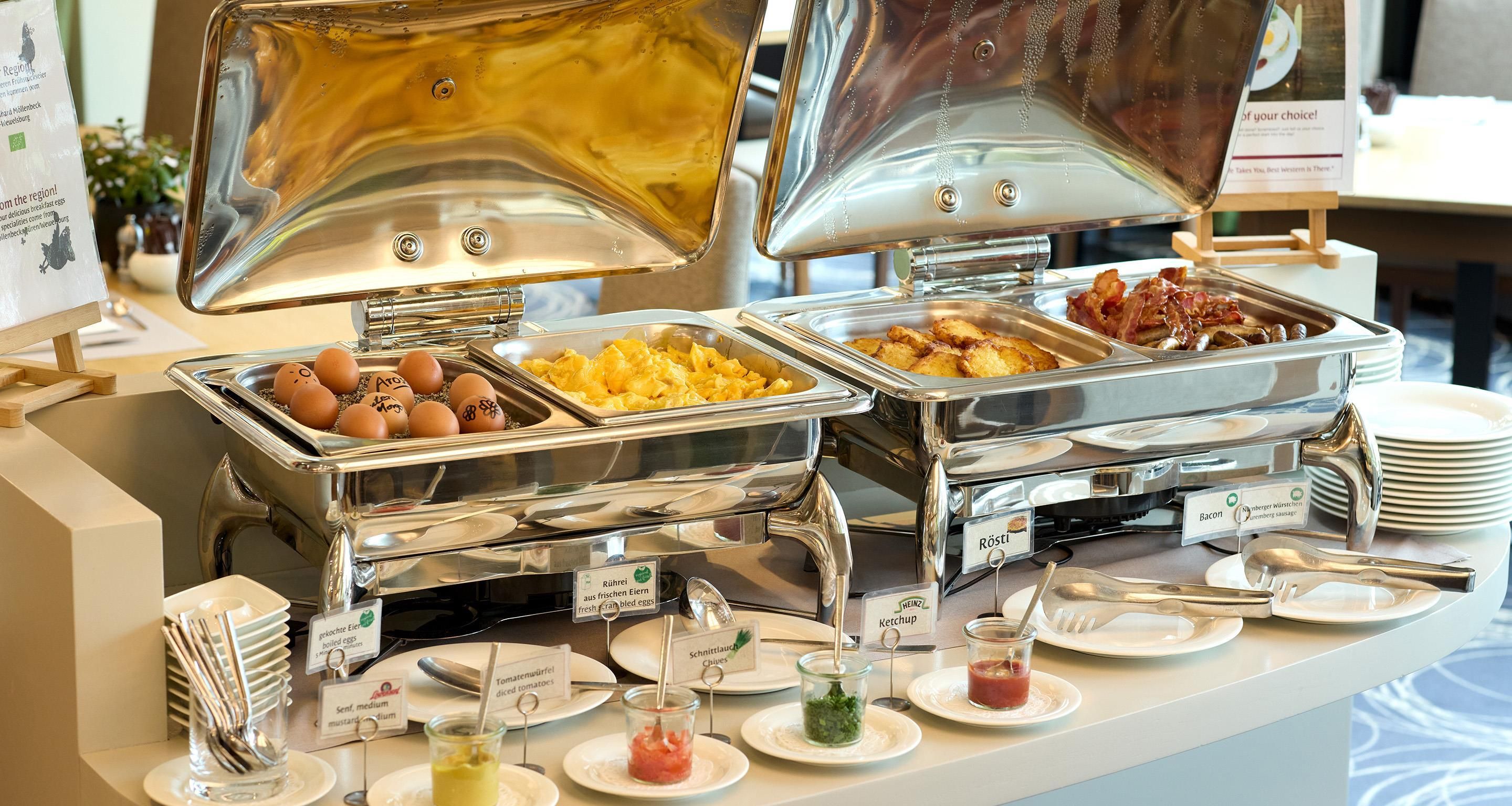 Petit déjeuner buffet servi tous les jours en supplément