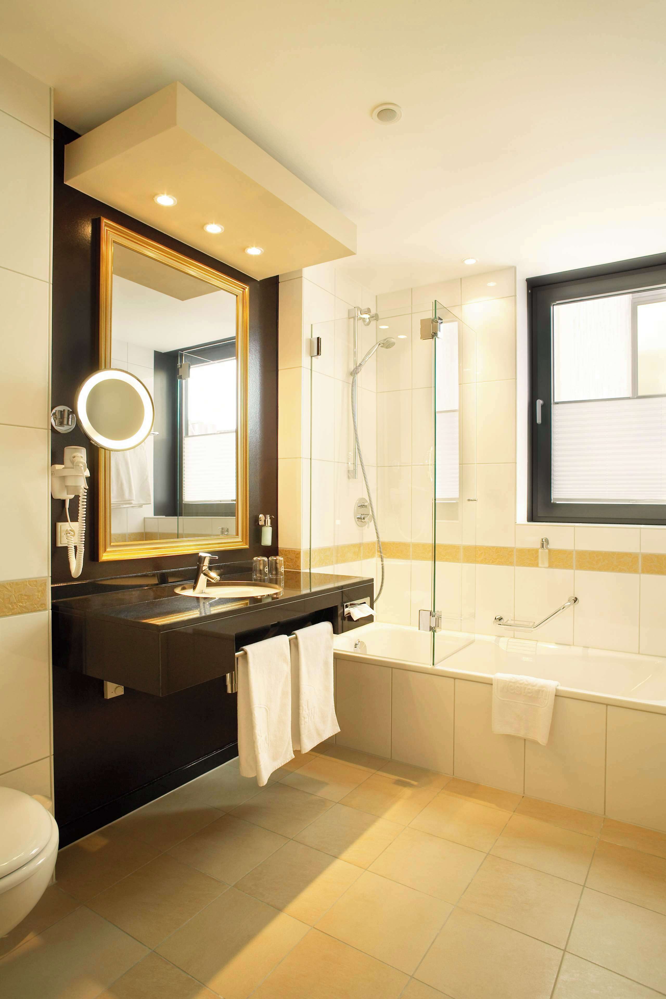 deluxe room, 1 double bed (quiet location) | bathroom | hair dryer, bathrobes, heated floors, towels