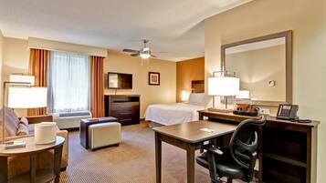 Caja de seguridad en la habitación, escritorio, wifi y ropa de cama