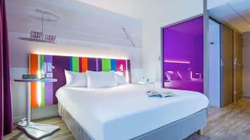 Standard Room, 1 Double Bed | Desk, blackout drapes, soundproofing, WiFi (free)