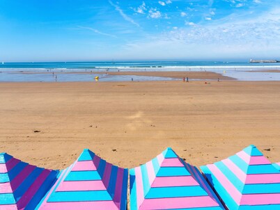 莱沙布勒 - 滨海奥洛纳宜必思尚品酒店