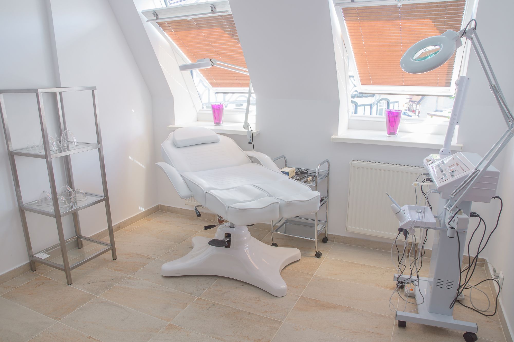 couples treatment room(s), body treatments, body scrubs, facials