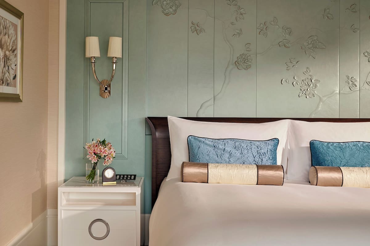 Club-Suite, 1 King-Bett (Boulevard) | Hochwertige Bettwaren, Daunenbettdecken, Minibar, Zimmersafe
