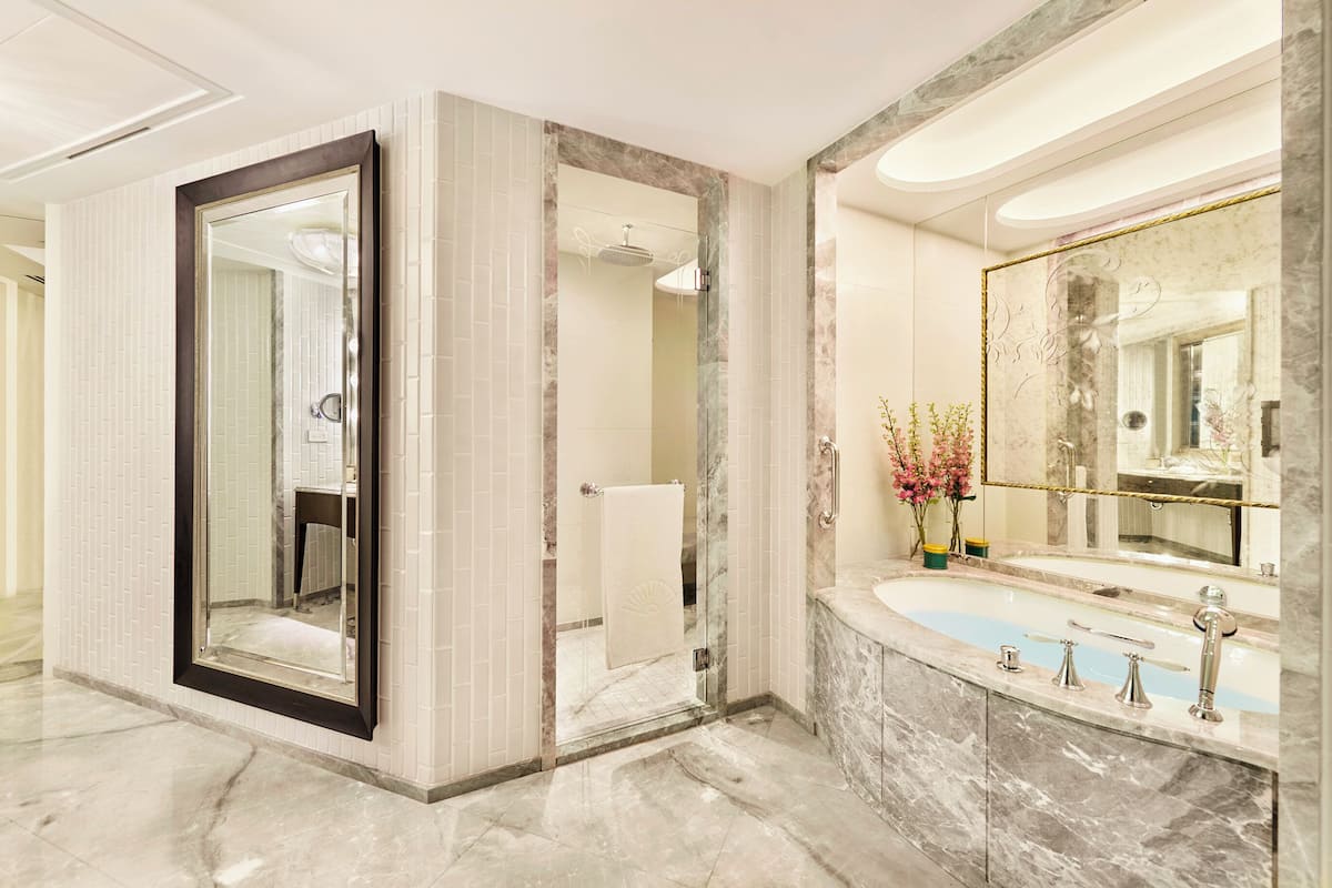 club suite, 1 king bed (boulevard) | bathroom | separate bathtub and shower, deep-soaking bathtub, designer toiletries