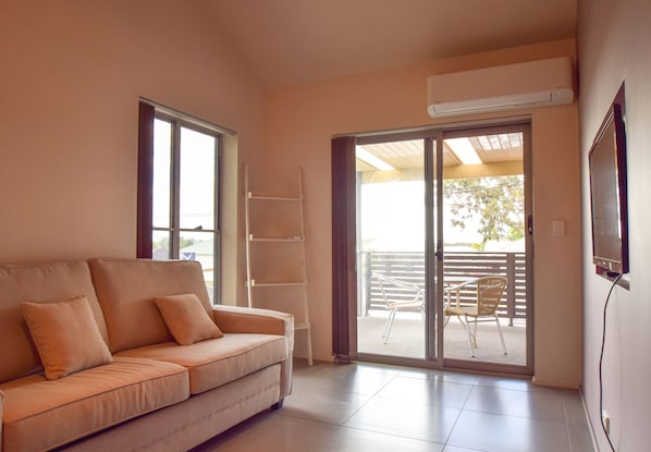 Apartment | Living area | LCD TV