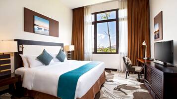 1 bedroom, minibar, in-room safe, desk