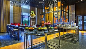 Se sirven desayunos, almuerzos, cenas y cocina internacional