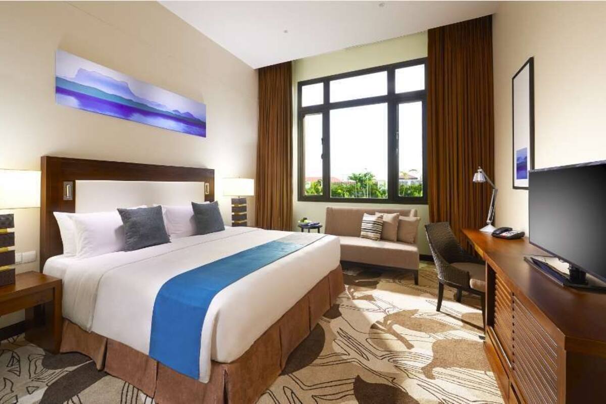 1 bedroom, minibar, in-room safe, desk