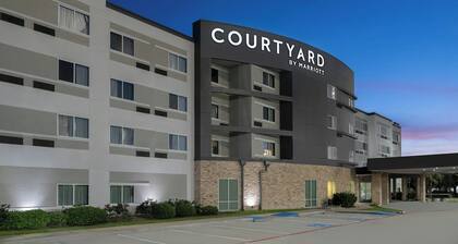 Courtyard by Marriott Houston NW/290 Corridor