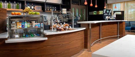 Petit déjeuner continental servi en supplément