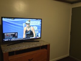 Wifi gratis, ropa de cama y despertador 