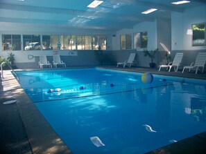 Indoor pool, outdoor pool, open 9 AM to 10 PM, pool loungers - Tribesman Resort (Branson)