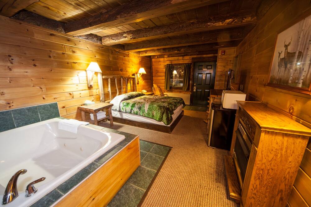 luxury hotels in Greensburg