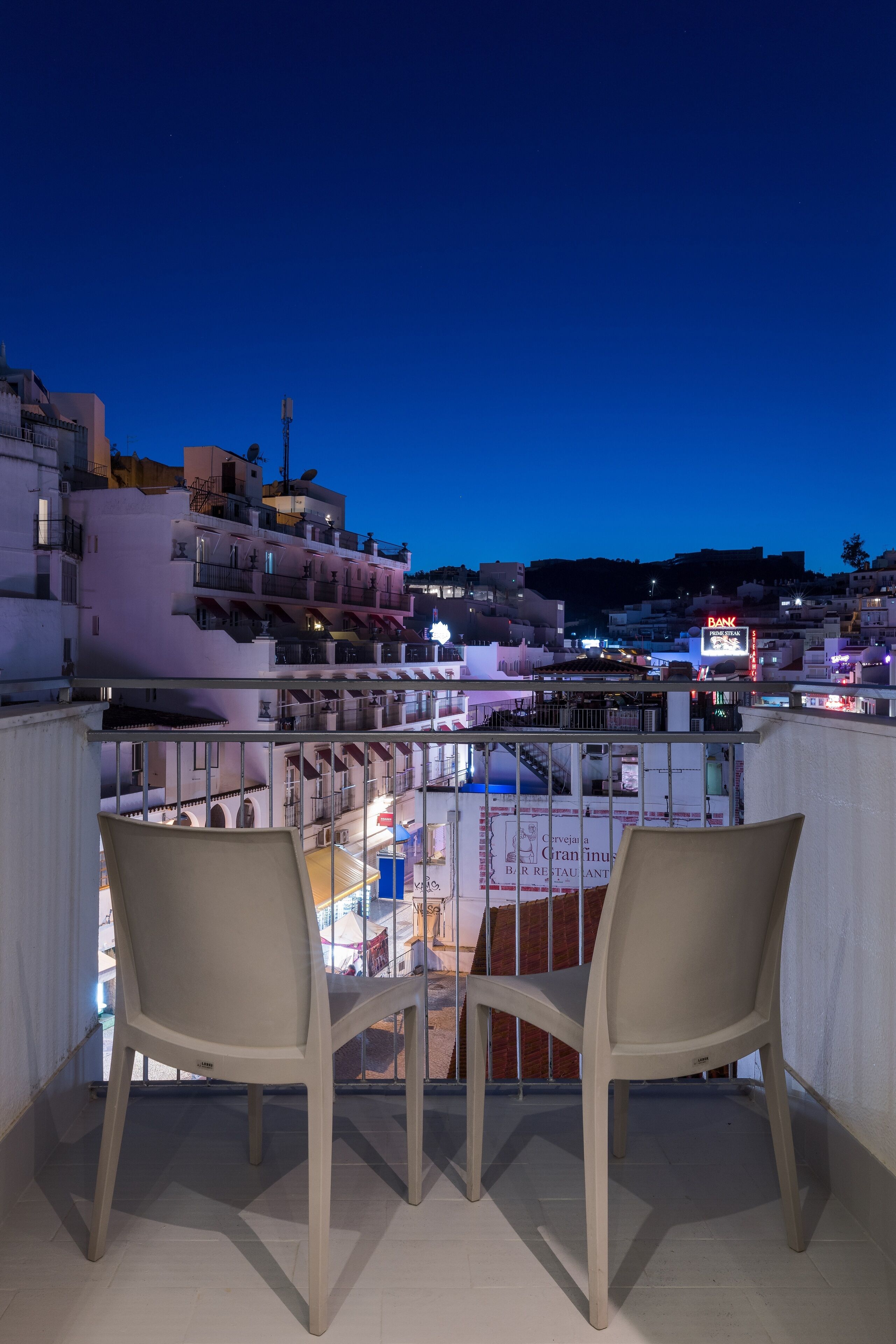 family room | terrace/patio