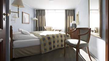 Deluxe-Doppelzimmer | Allergikerbettwaren, individuell eingerichtet, Schreibtisch