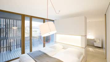 Familienapartment | Allergikerbettwaren, individuell eingerichtet, Schreibtisch