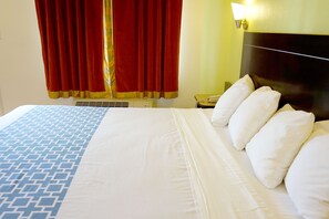 Standard Room | Desk, iron/ironing board, free WiFi