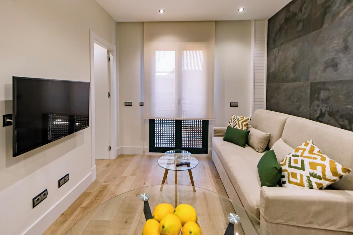 Apartment, 1 Bedroom | Building design