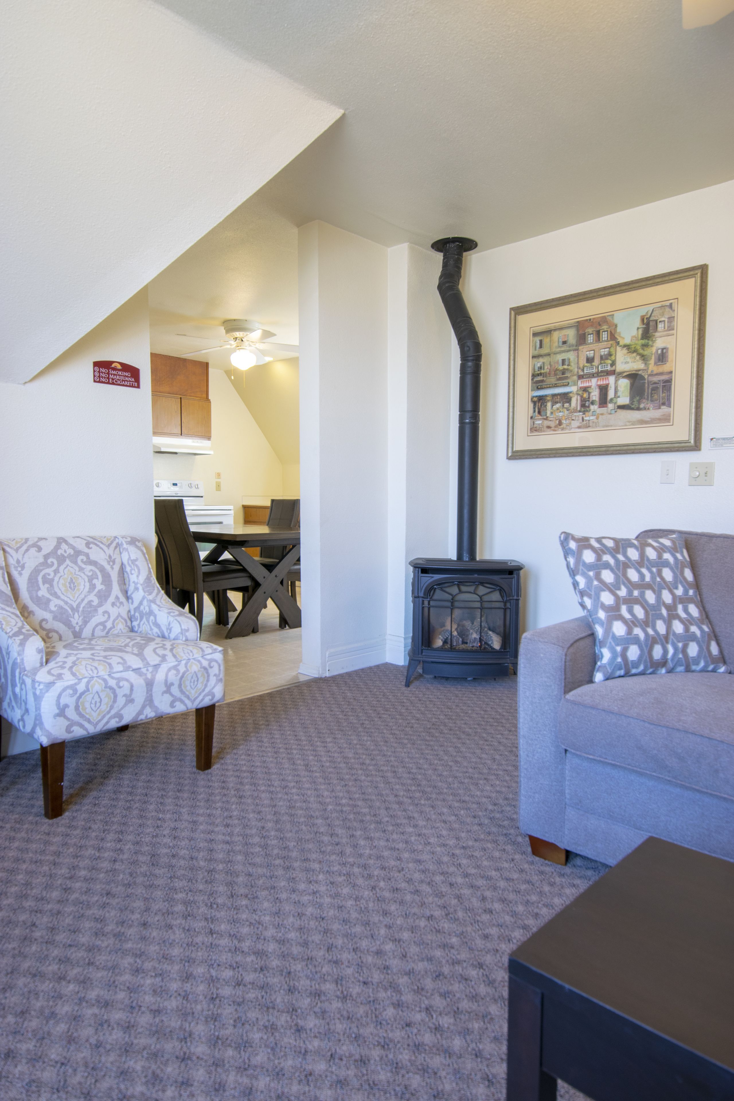 40-inch lcd tv with satellite channels, tv