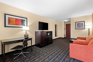 Suite, 1 King Bed with Sofa bed, Non Smoking, Refrigerator & Microwave (with Sofabed) | Individually furnished, iron/ironing board, free WiFi, bed sheets